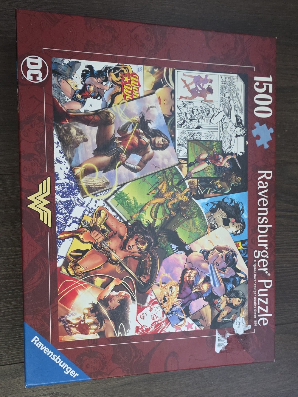 Ravensburger Wonder Woman Collage 1500-Piece Puzzle - Red and Blue Box